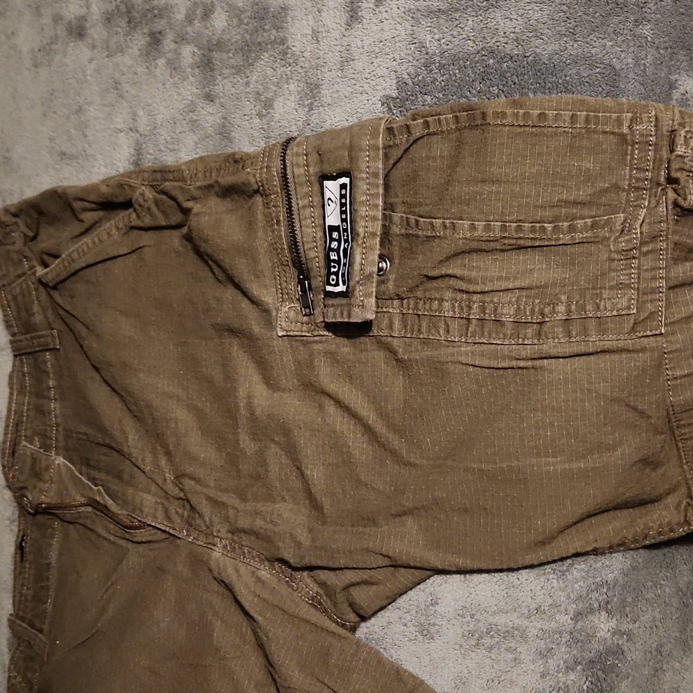guess cargo shorts